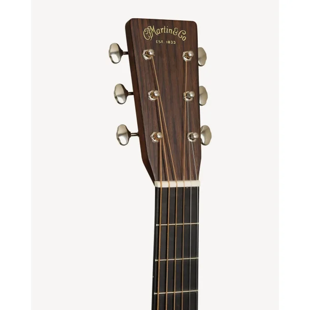 C.F. Martin D-28 (2025)